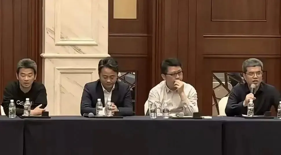 1756455594622689.jpg 4.jpg