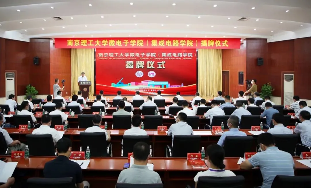 1755856643238137.jpg 4.jpg