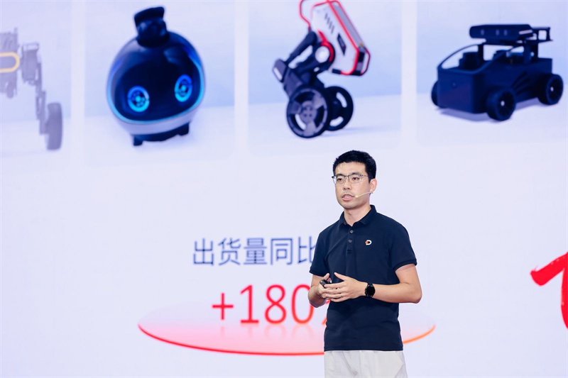 1765790842343208.png 6、地瓜机器人开发者生态副总裁 胡春旭.png